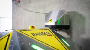 Voeraanschuifrobot elektrisch opladen