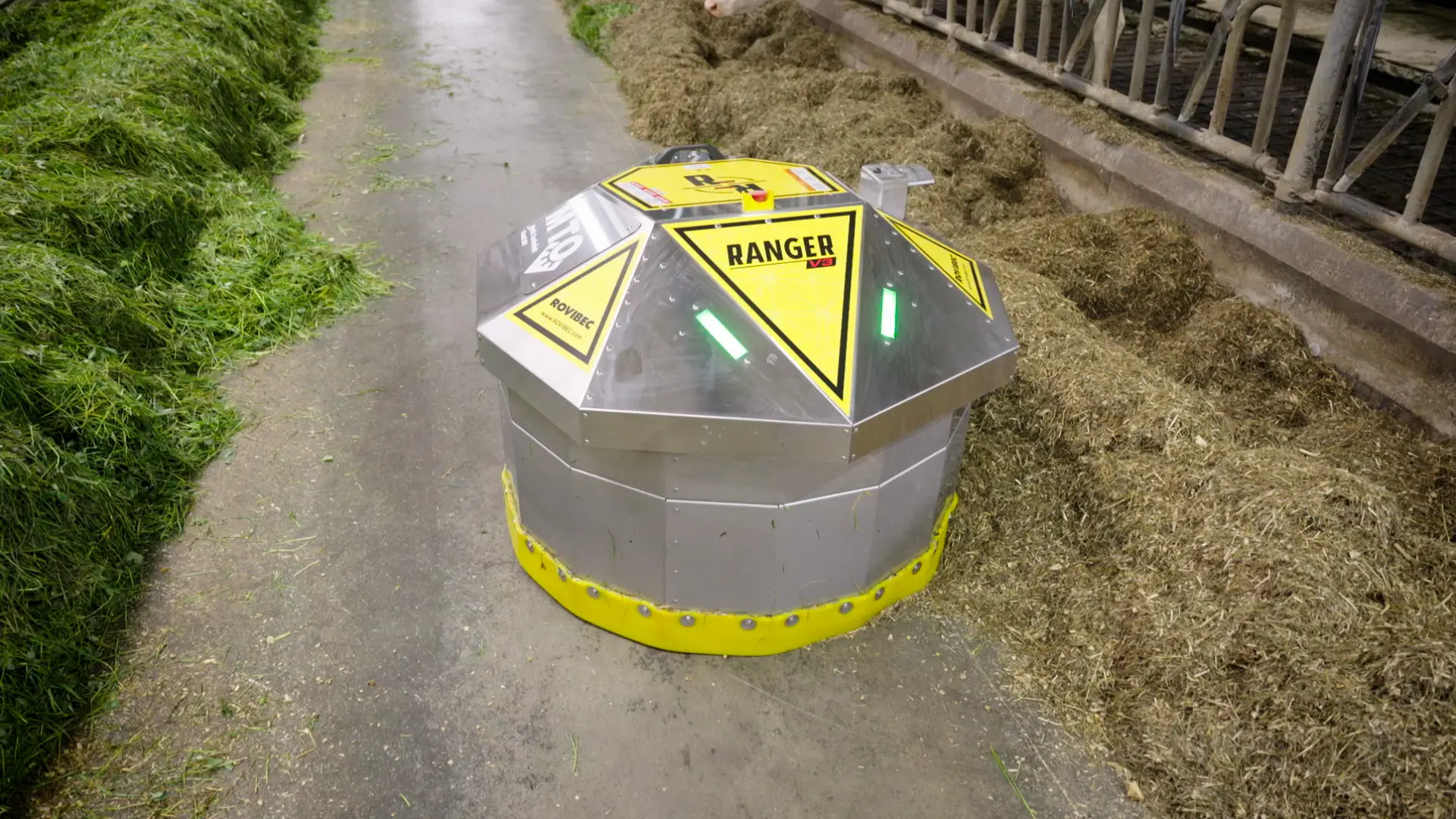 Voeraanschuifrobot